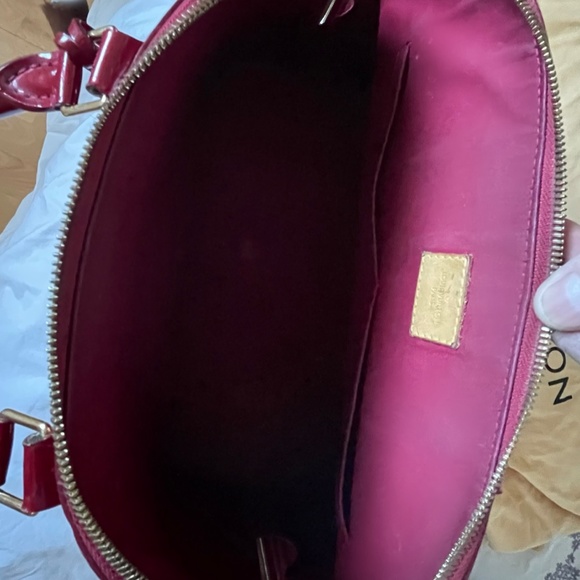 Authentic Louis Vuitton Alma GM pomme d’amour red - Picture 10 of 10